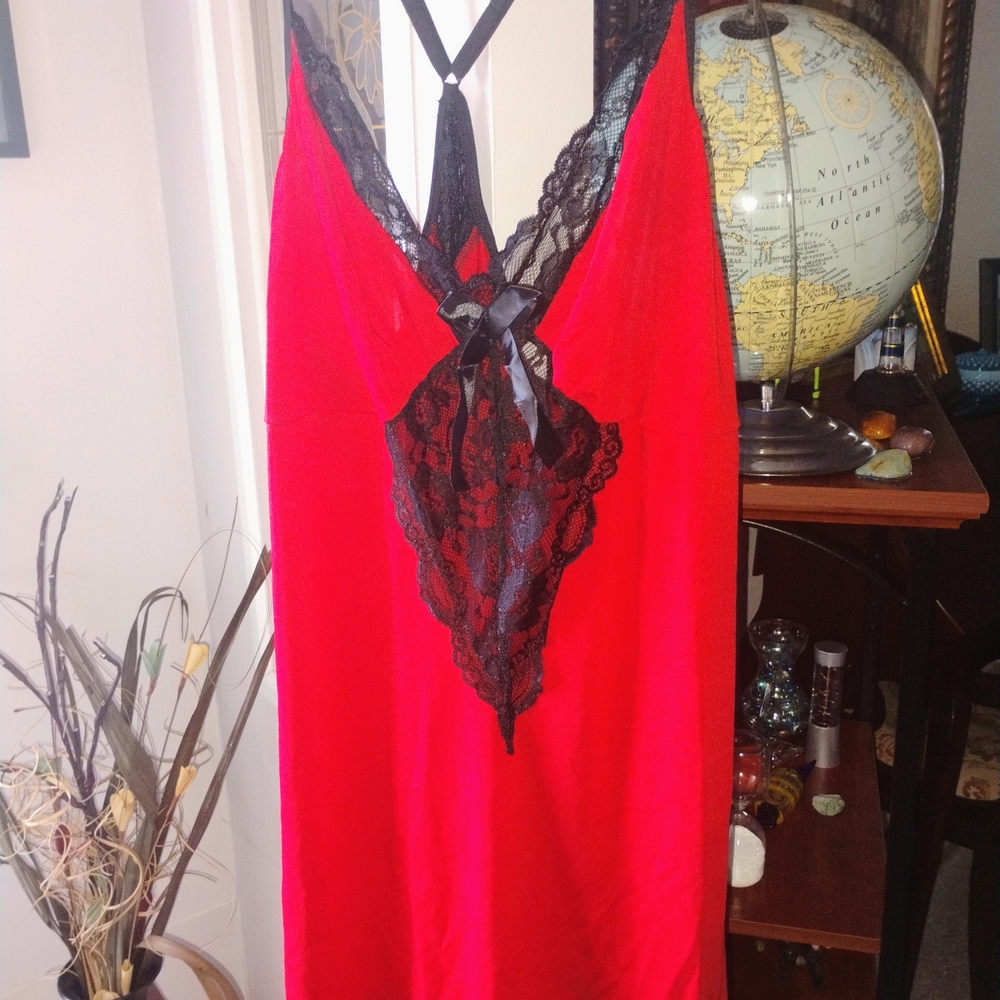 Red & Black Nighty